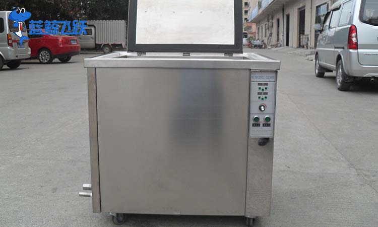 超声波清洗设备机械定时和数码定时有什么区别？可以清洗哪些工件？