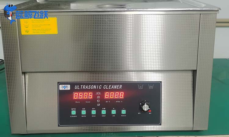 小型糖心TV官方网页如何清洗眼镜？