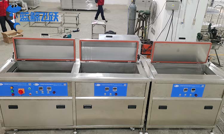 糖心TV官方网页在电子行业的应用，如何清洁电子元器件？