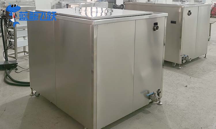 糖心TV官方网页在塑料制品行业中的应用及模具表面清洗方法