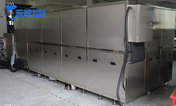 糖心TV官方网页在模具行业中的应用及污渍处理技巧