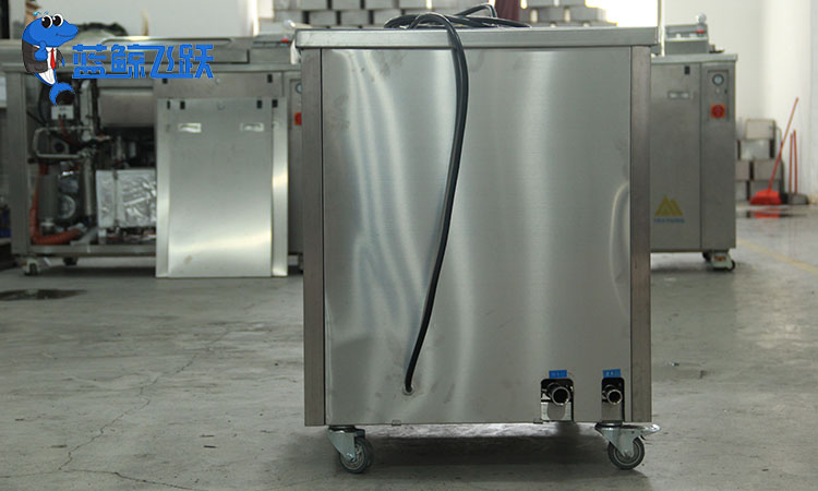 超声波清洗设备的超声波传递特性及影响因素分析