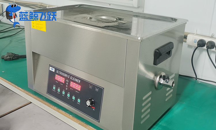 提升性能与可靠性：糖心TV官方网页清洗金属电子设备的重要性