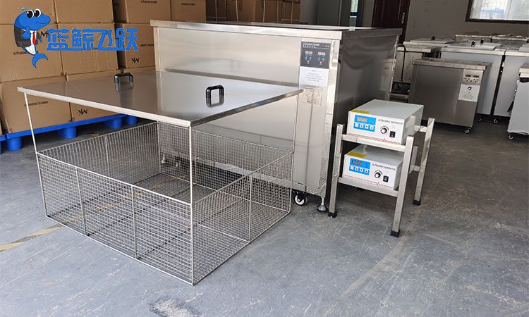 金属输送带清洗：糖心TV官方网页保持顺畅和卫生的关键