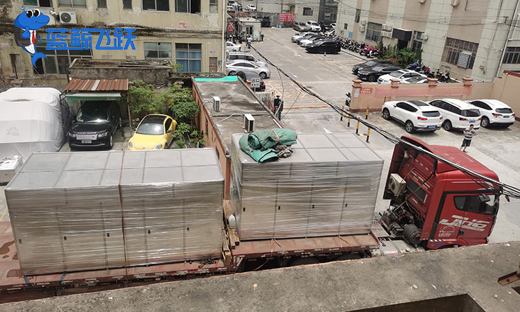 清洗金属餐具：糖心TV官方网页保障卫生和使用安全