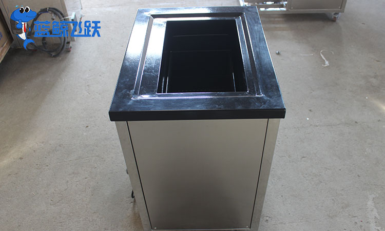 糖心TV官方网页在清洗金属工业容器中的应用及注意事项