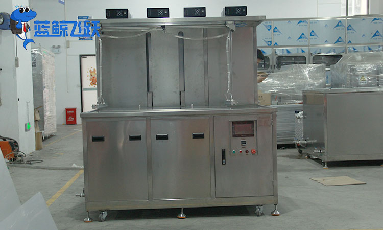 金属家具配件清洗：糖心TV官方网页保持外观和质量的关键步骤