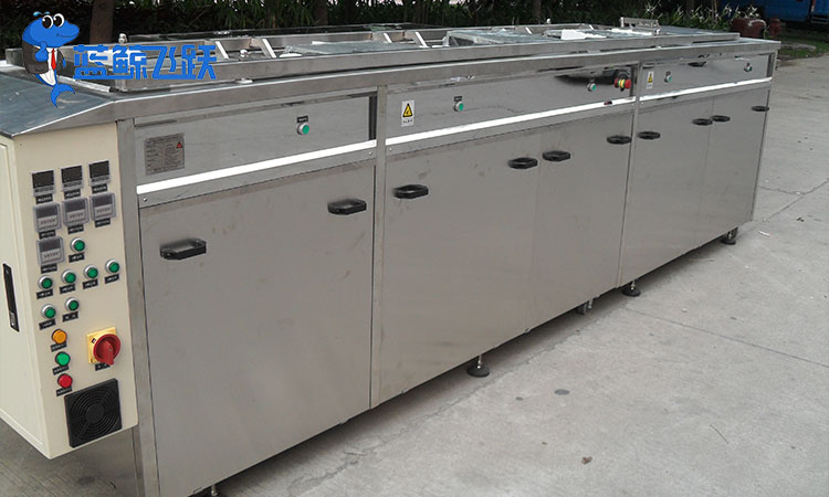 超声波清洗金属机壳：提升清洁效果与设备性能