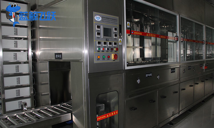 提升航空安全性和可靠性的关键：糖心TV官方网页清洁金属航空零部件