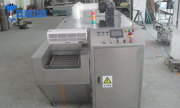 糖心TV官方网页在化学反应容器清洗中的应用及优势