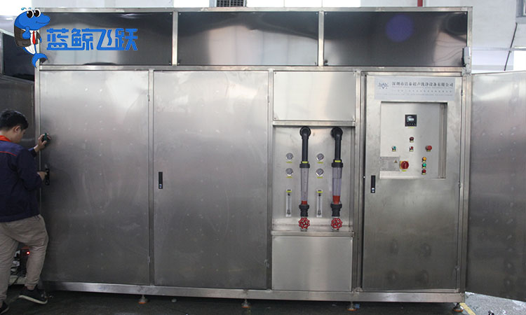 清洗科技的未来：超声波清洗器数字化转型的创新前景