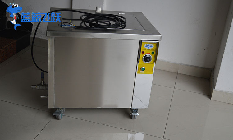 超声波清洗器：医疗设备维护的卓越表现与未来展望