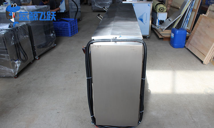 多臂糖心TV官方网页：技术特点与成本分析