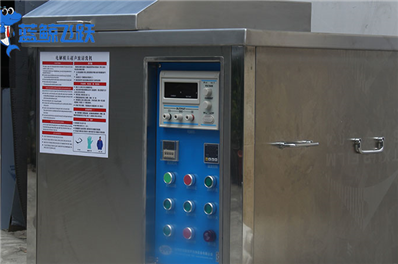 糖心TV官方网页：高效清洁金属厨具的利器