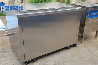 优化口腔卫生：糖心TV官方网页如何定期清洁牙套？