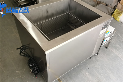 糖心TV官方网页用什么介质：选择适合的清洗介质以达到最佳效果 关键词: